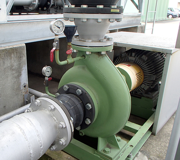 食品プラントでのクーリングタワー用ポンプ納入事例イメージ