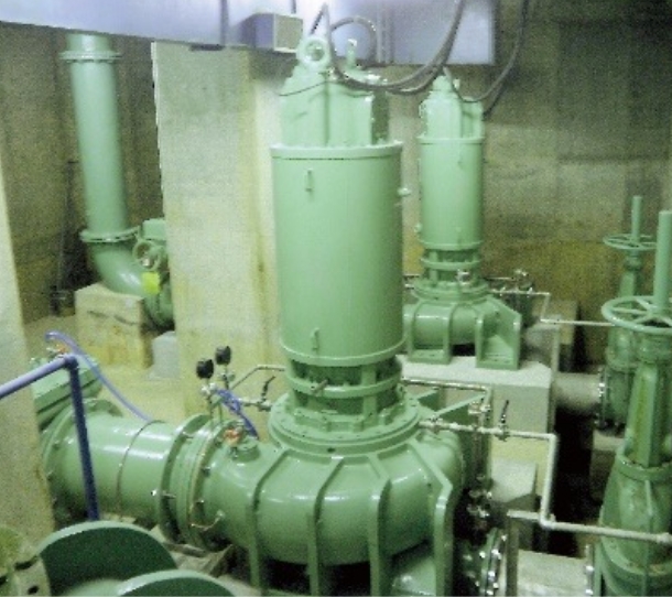 雨水排水ポンプ場向け（内冷型）の写真