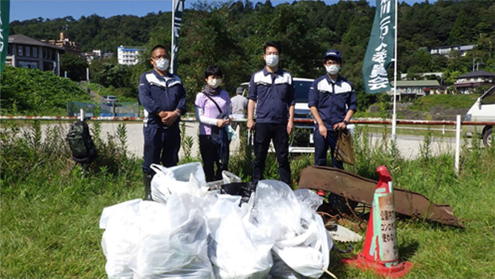 広瀬川１万人プロジェクトの様子